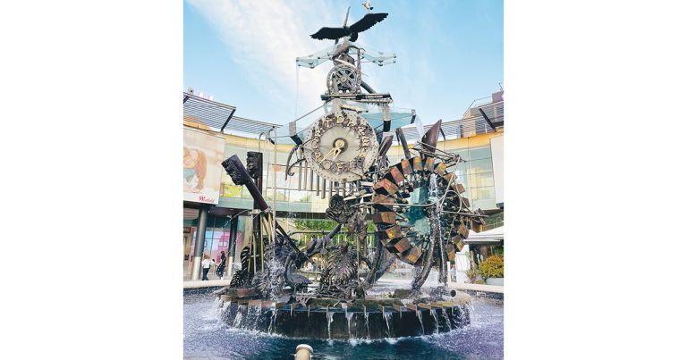 Celebrate 30 Years Of Hornsby Fountain