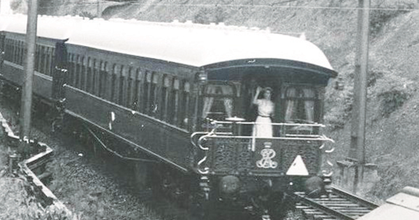 Queen Elizabeth II on Royal train at Thornleigh