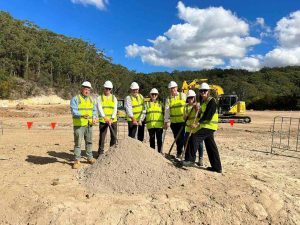 The Mayor, Councillors and Julian Lesser MP breaking ground on the Hornsby Park project